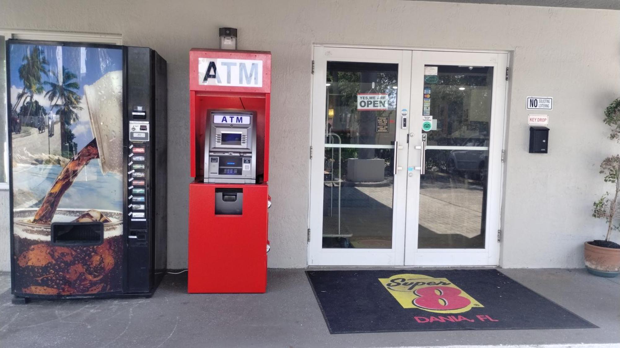 Super 8 Motel By Wyndham Near Fort Lauderdale Arpt Dania Beach Esterno foto
